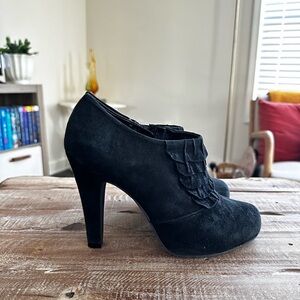 Gianni Bini Black Suede High Heel Ankle Booties, Size 8.5